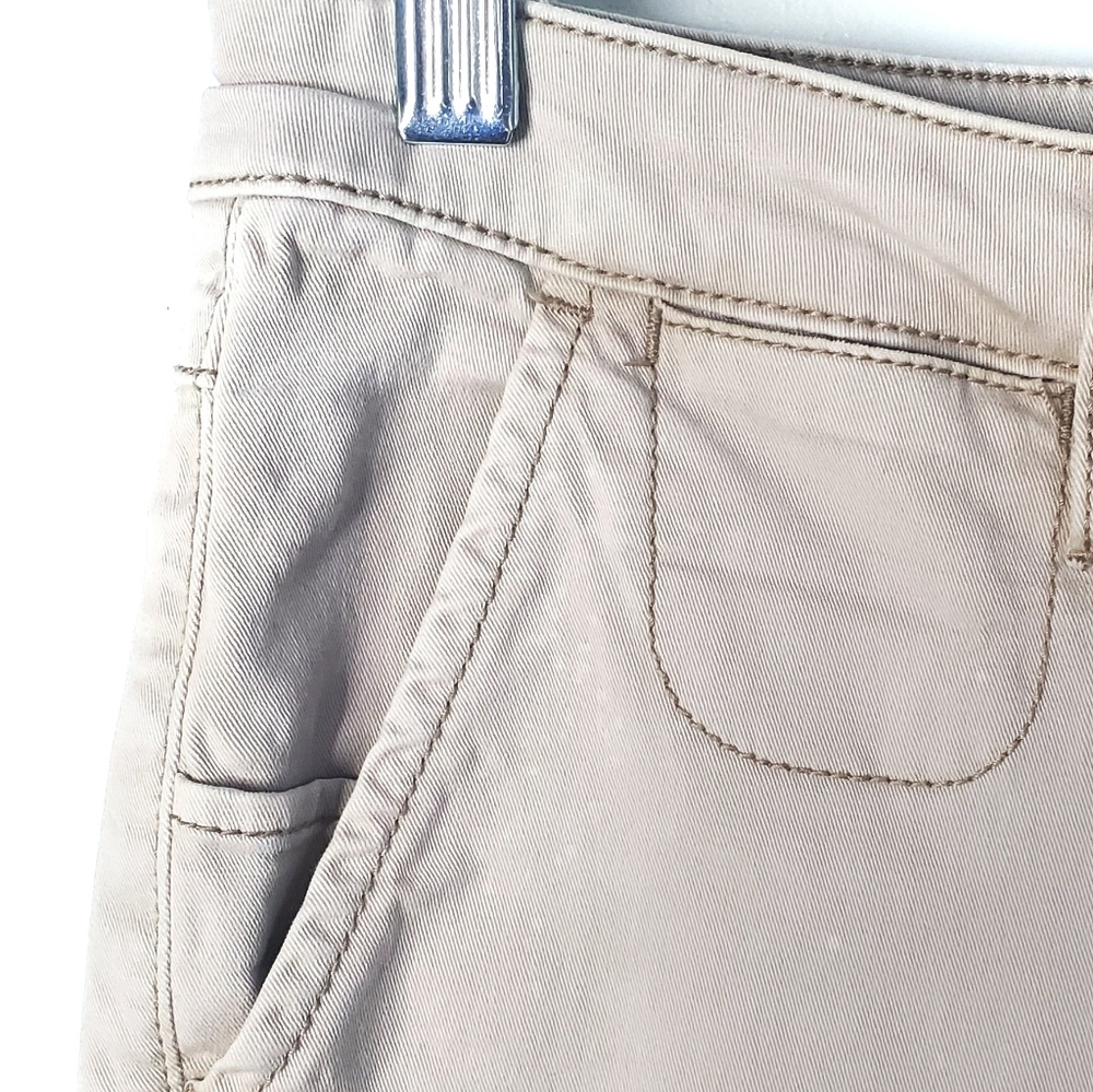 🖤4/30🖤Anthropologie Khaki Slim Cropped Chinos - Picture 2 of 4